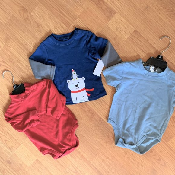BOYS - 3 pc lot sz 6-12 months shirts tops, one piece, polar bear, snap crotch - Picture 2 of 3